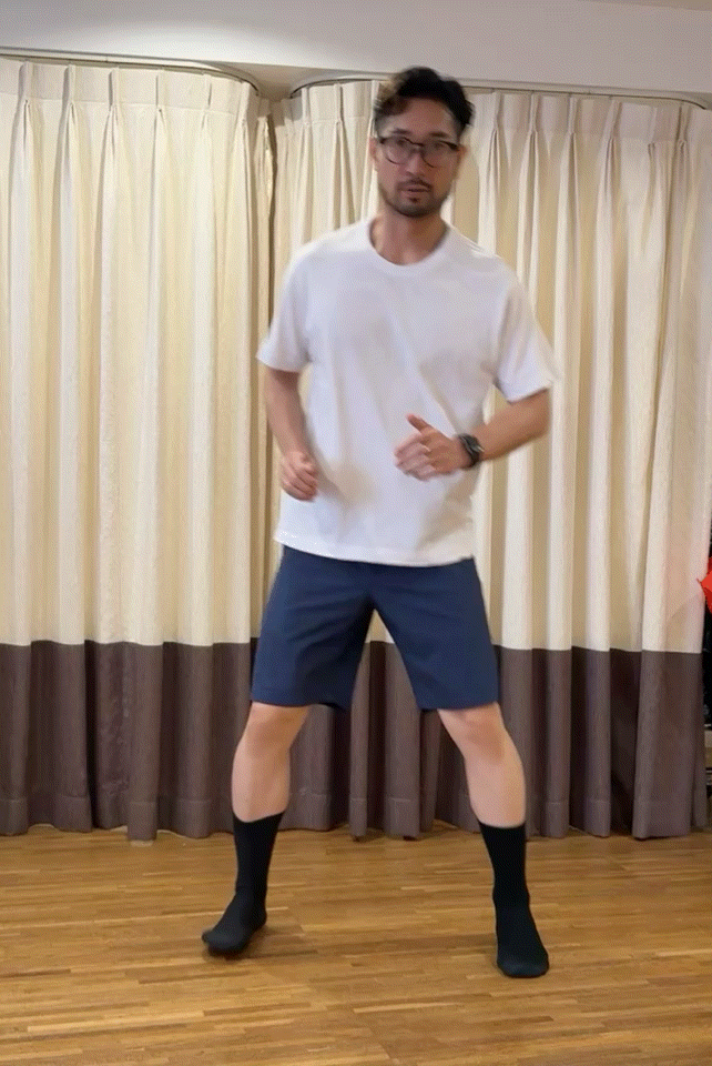 従来の靴下 サイドジャンプ