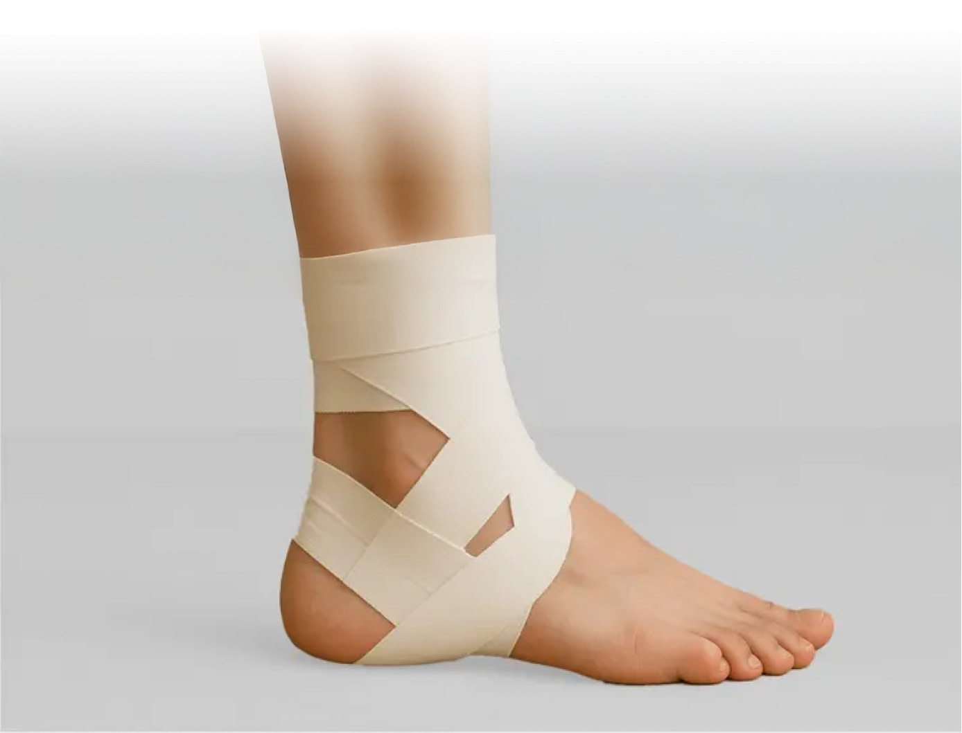 足首に巻かれたテーピング